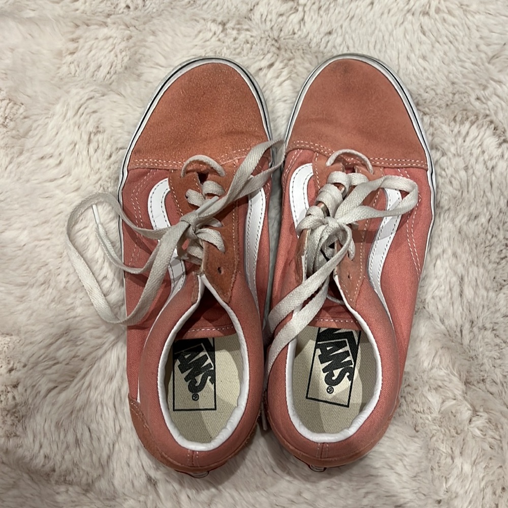 Amazing condition vans - Picture 2 of 4